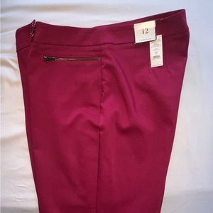 Comfort Stretch Mid-Rise Bermuda Shorts
